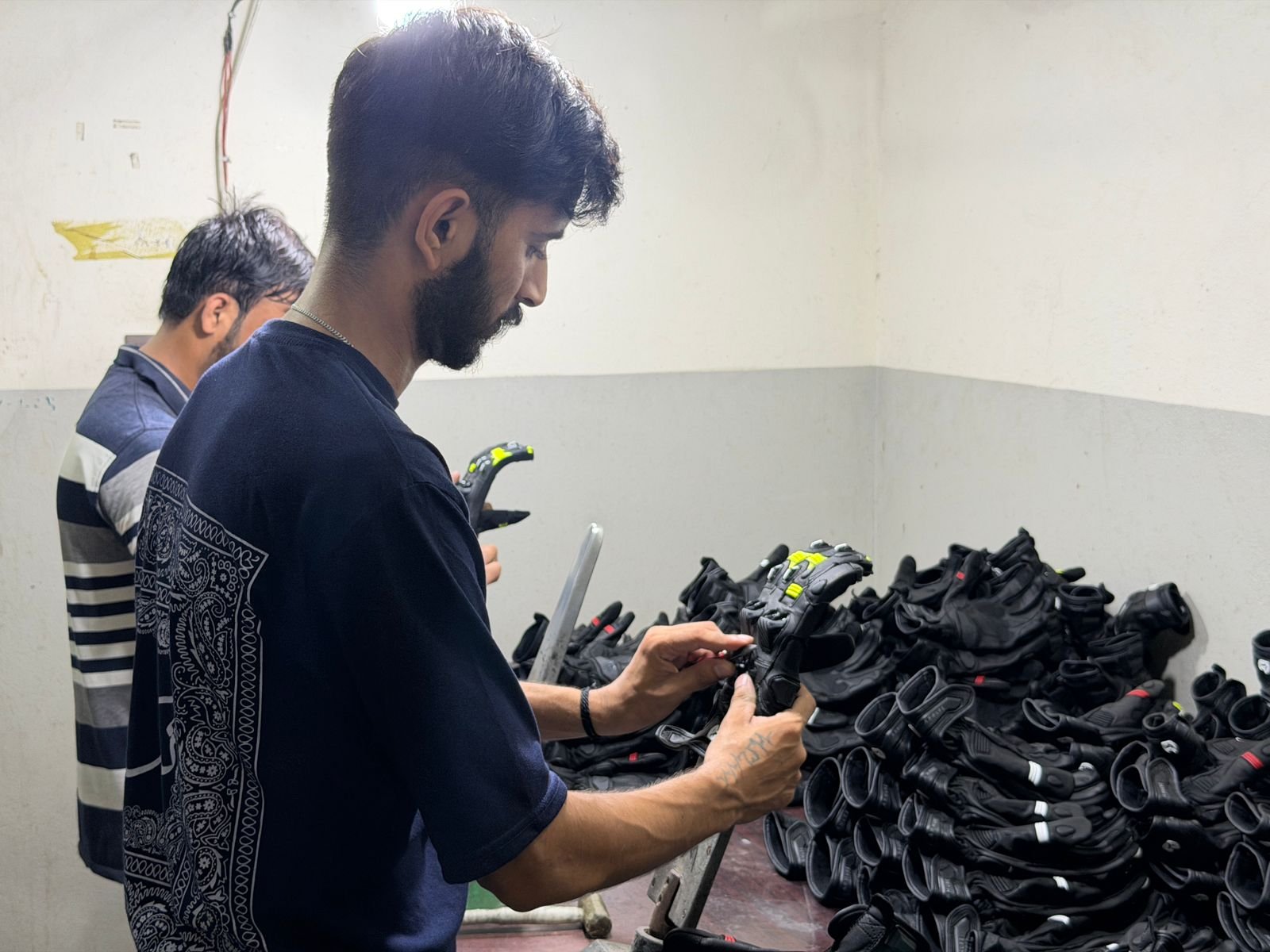 Gloves Finishing and final inspecting at Gloves factory