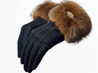 Custom made leather winter gloves manufactured by handygear gloves