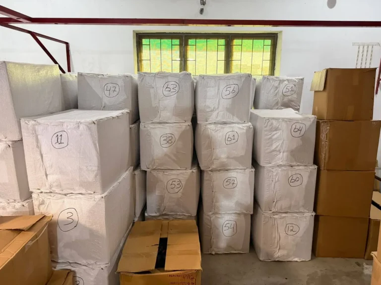 Gloves Box Packing At Handy Gear Gloves
