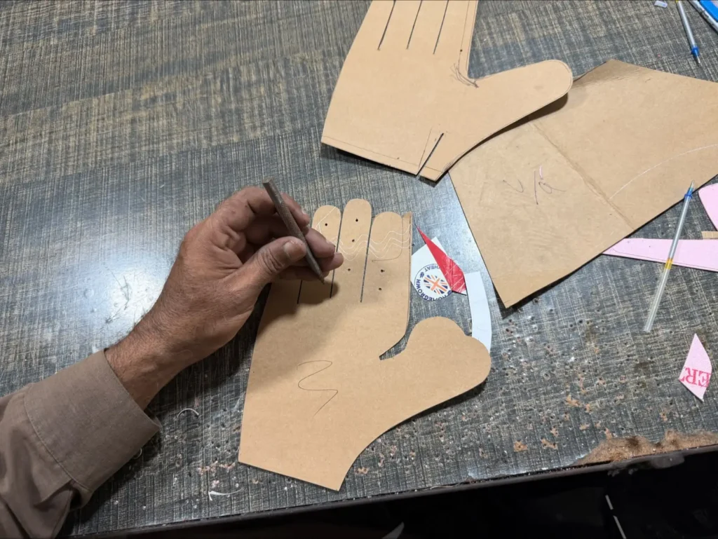 Gloves Pattern Development